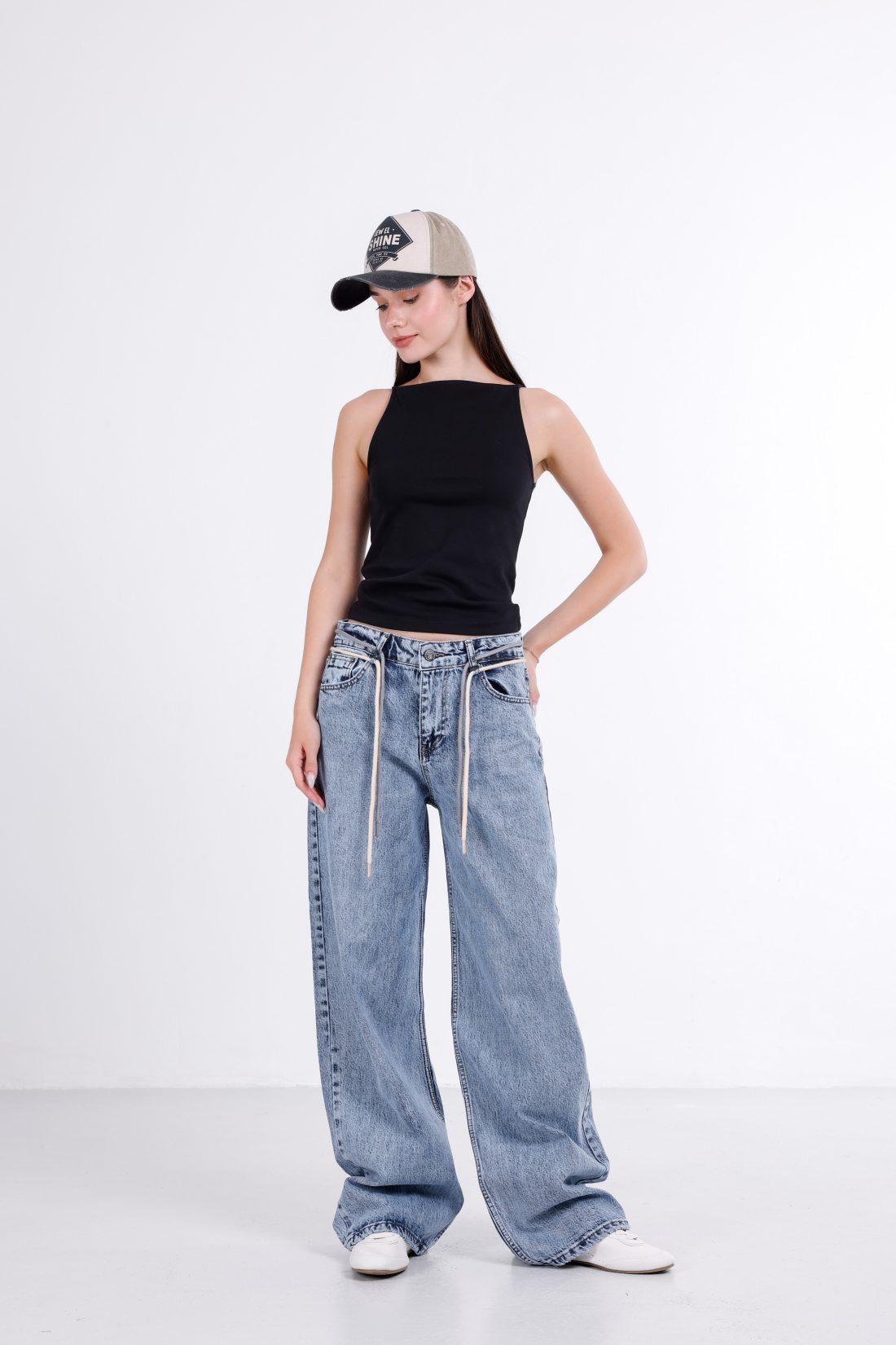 Women's high-waist baggy jeans – i8 DENIM wholesale