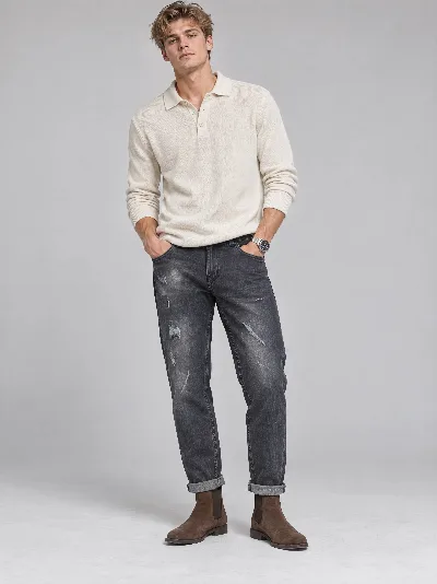 Męskie jeansy Boyfriend Fit – grafitowy denim z przetarciami