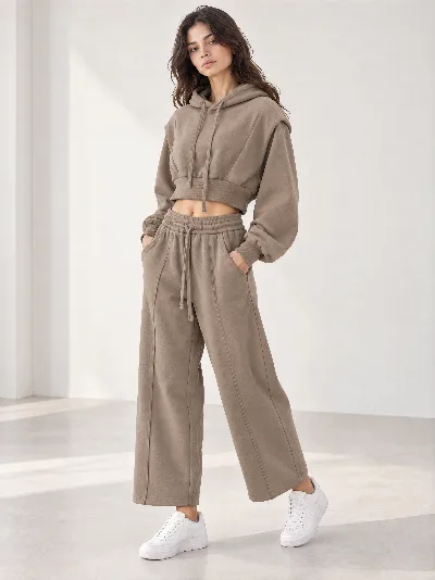 Damskie komplet dresowy – cropped bluza z kapturem i szerokie spodnie